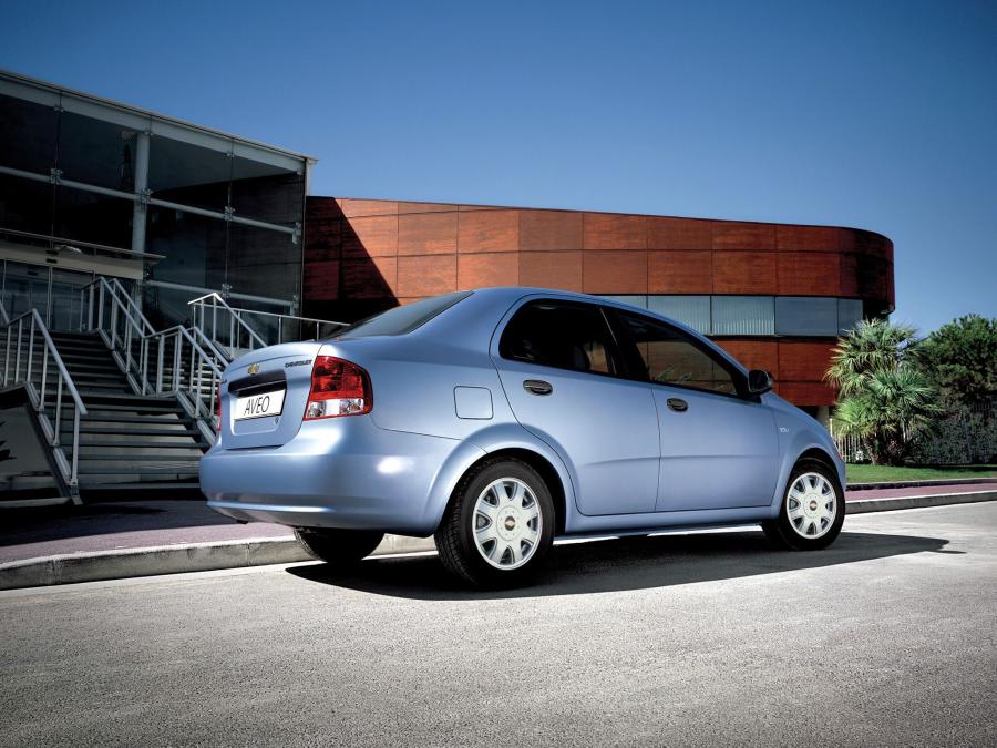  Chevrolet Aveo Sedan 2003 года  (фото 6 из 16)